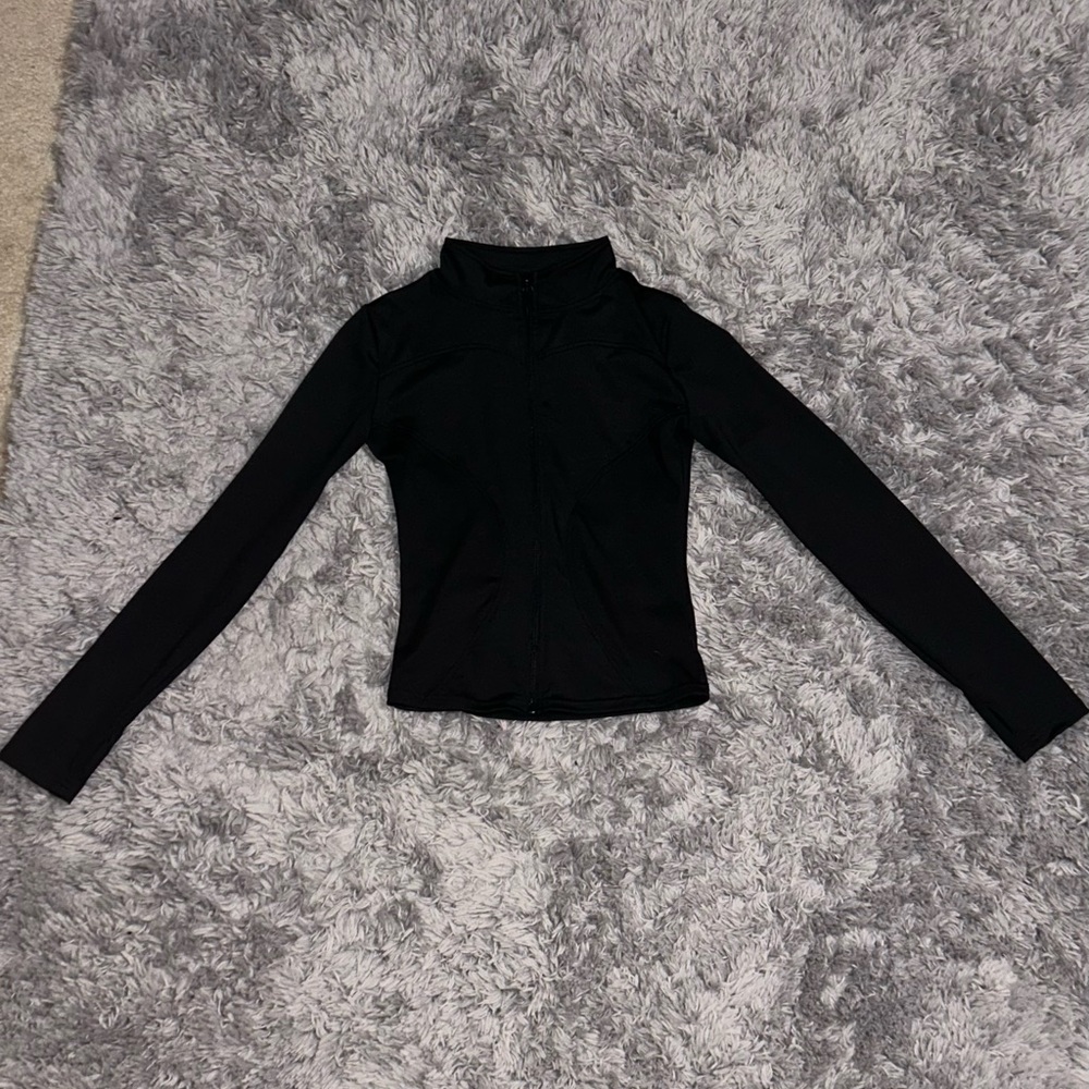 Tight defining zip-up